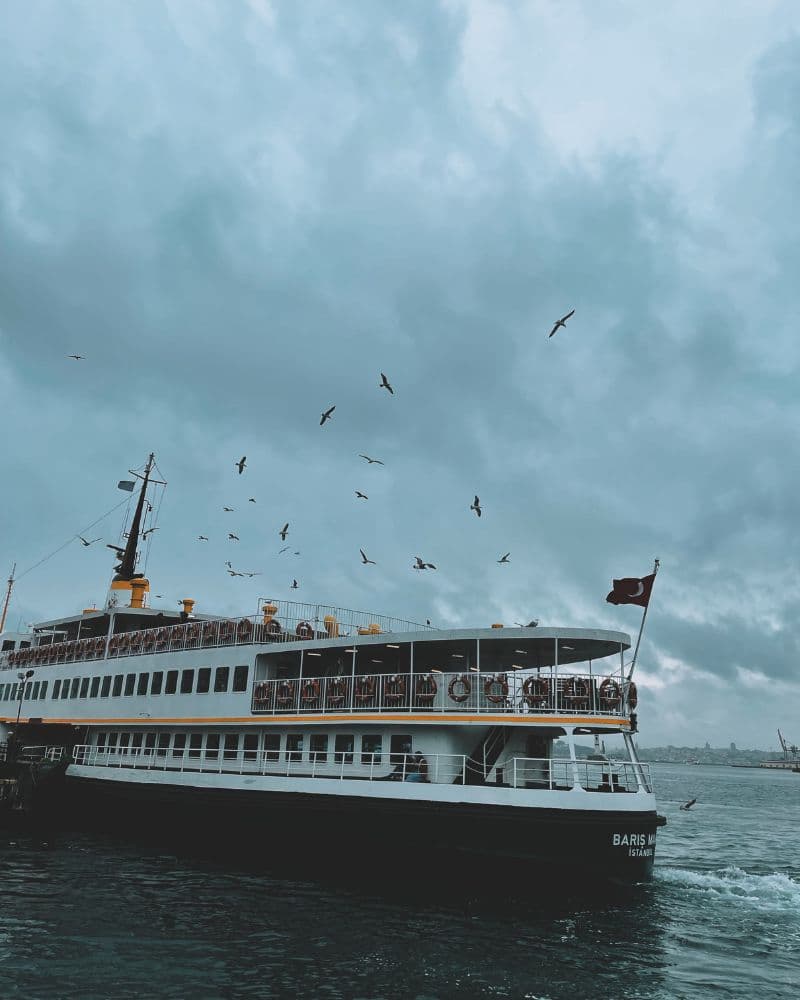 Häfele. Herrajes para mobiliario y arquitectura naval.